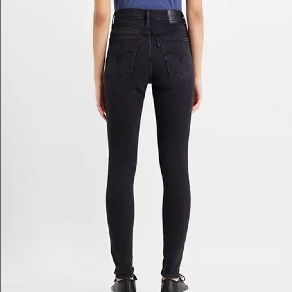 Levi’s Mile High Super Skinny in Washed Black - Picture 2 of 11